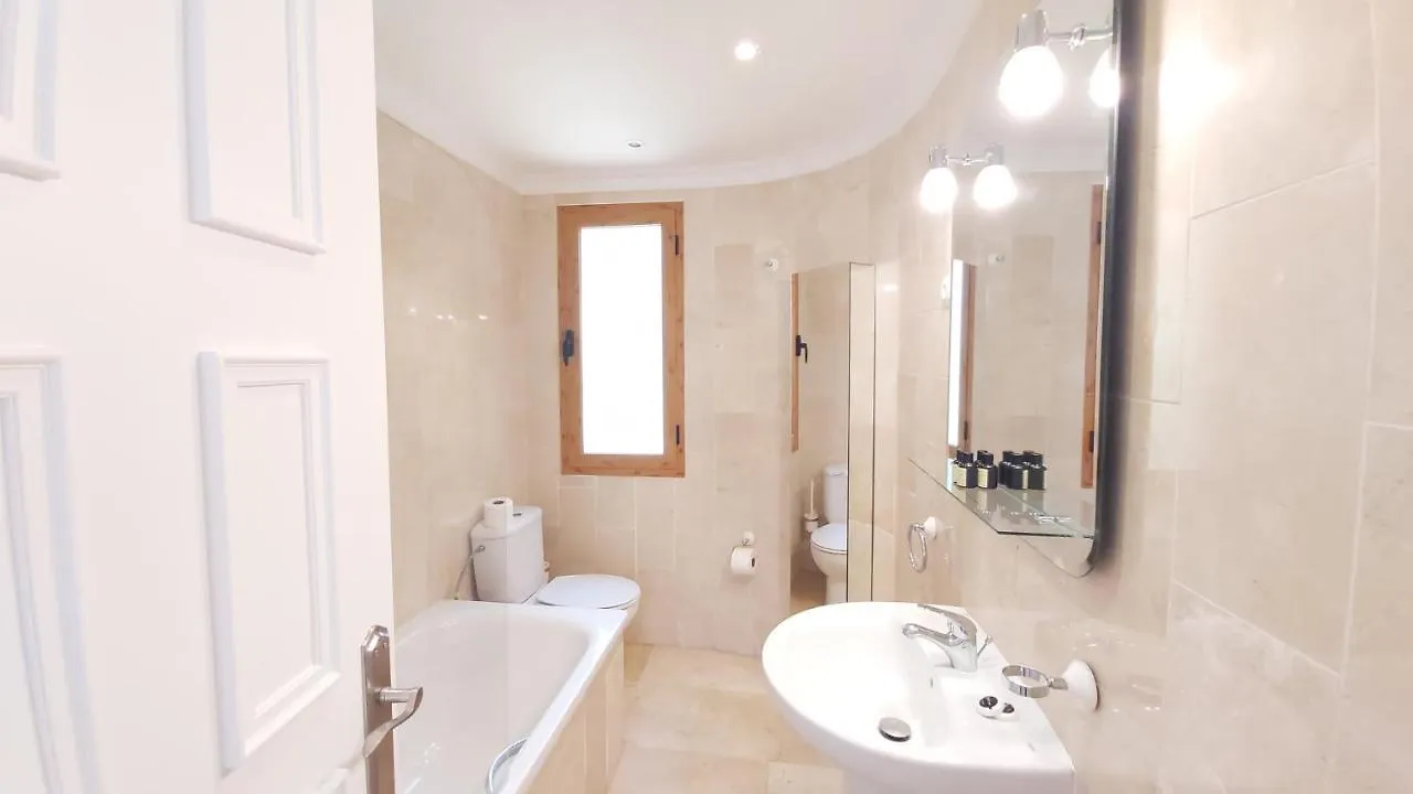 Del Parque Flats Le Village Marbella Golf