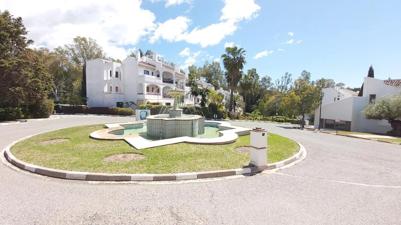 Del Parque Flats Le Village Marbella Golf 0*,  Spain