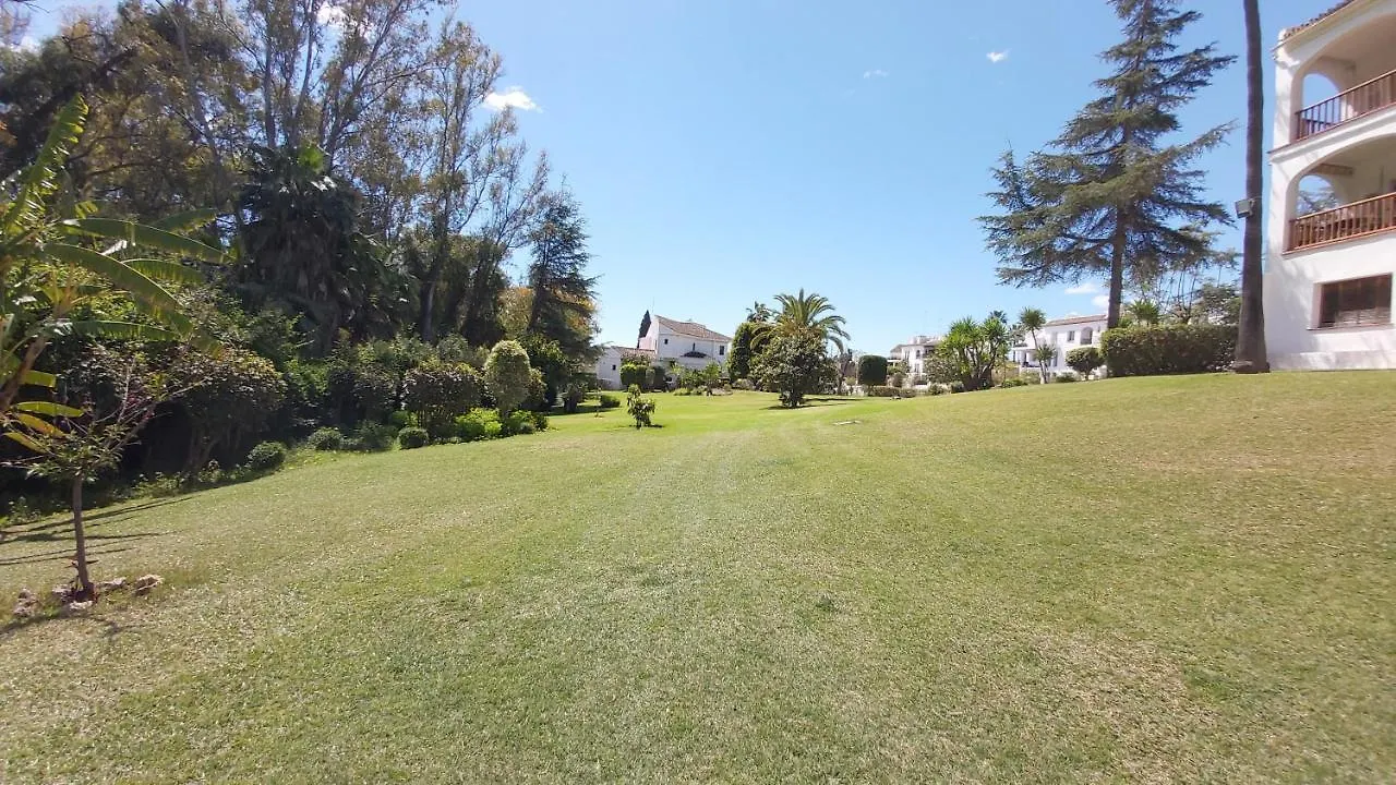 Del Parque Flats Le Village Marbella Golf Apartment