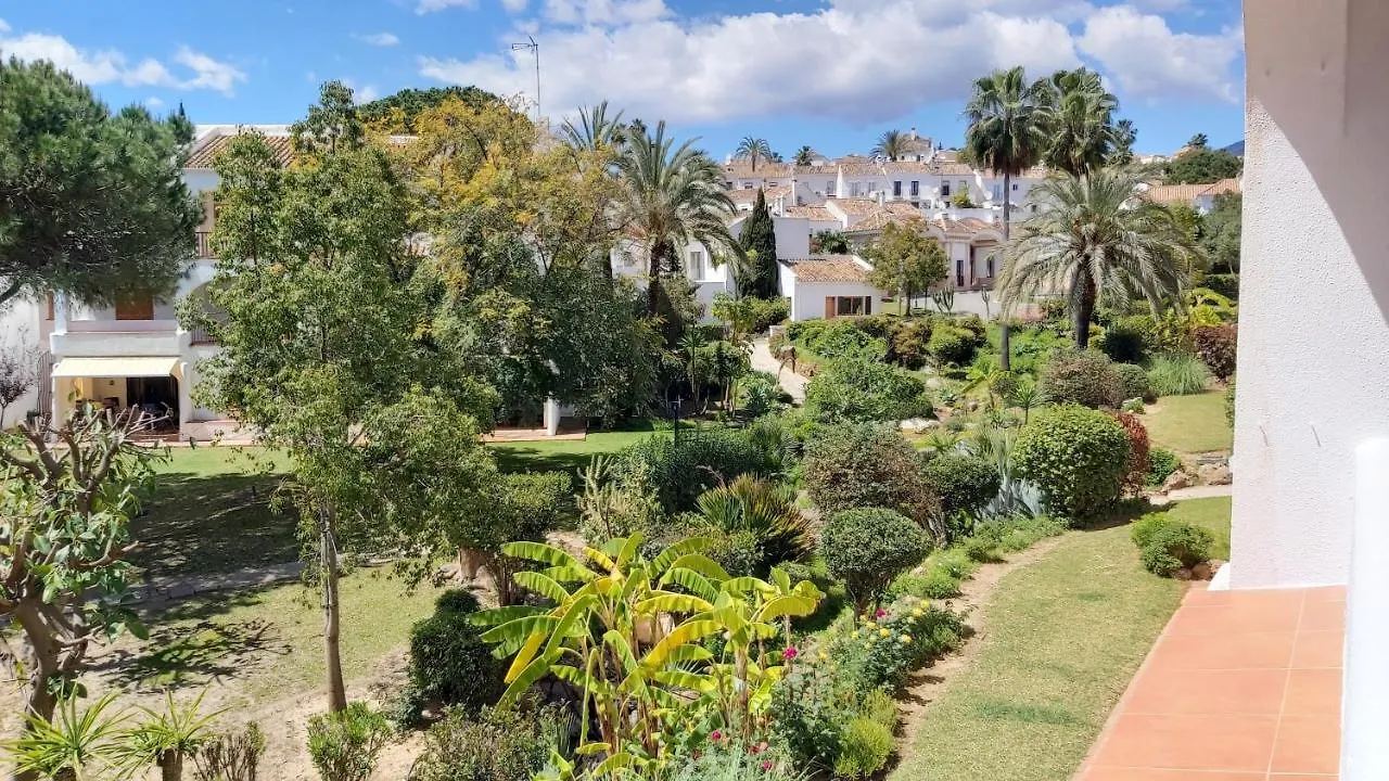 Del Parque Flats Le Village Marbella Golf